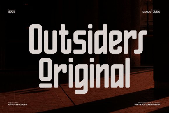 Outsiders Original: A Bold Display Font for Modern Web Design
